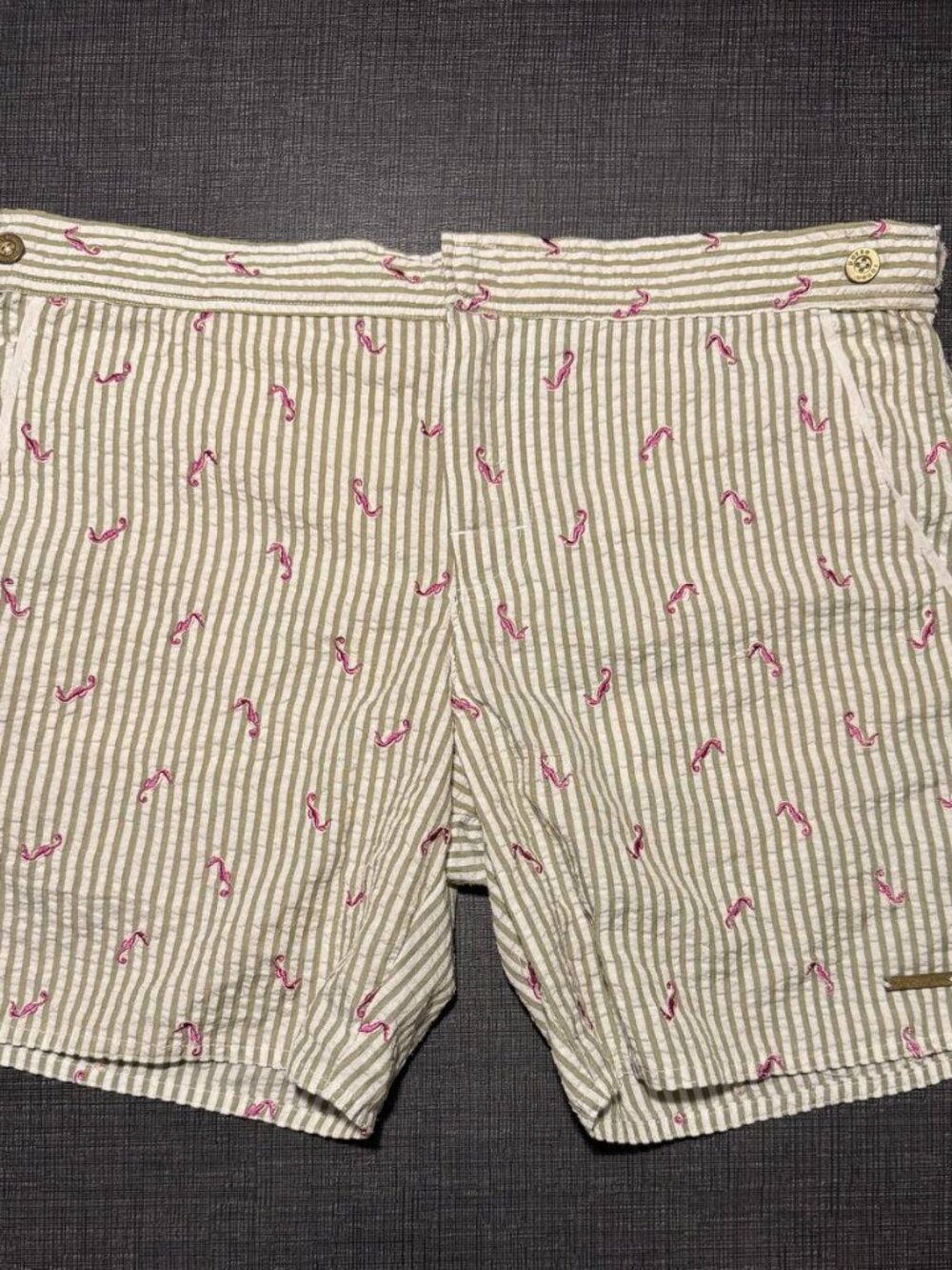 Parke & Ronen Olive Seersucker Shorts with Pink Flamingo Embroidery Sz 31 4" In